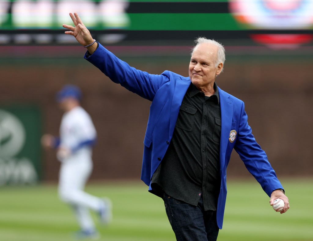 Hall of Fame 2B Ryne Sandberg dies after battling cancer