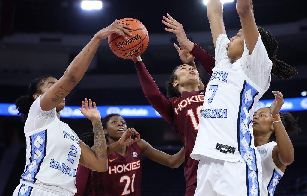 Big fourth quarter sends CNU women to NCAA second round